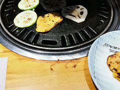 蔬菜拼盘-唯成•韩国炭火烤肉 유성고기