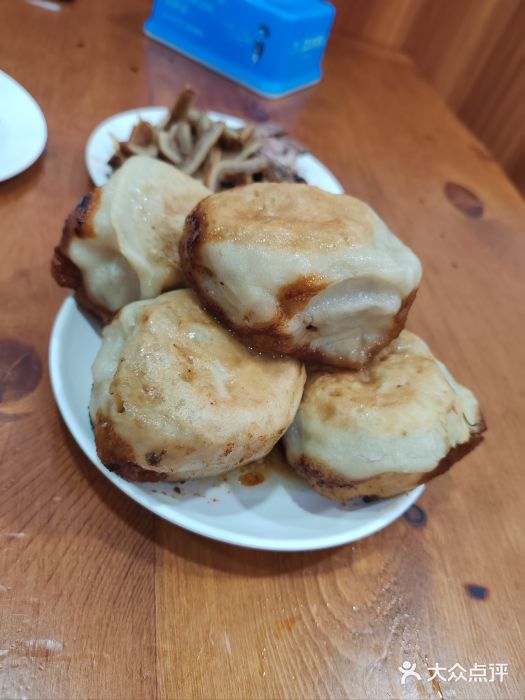 宝瑞门钉肉饼店门钉肉饼图片