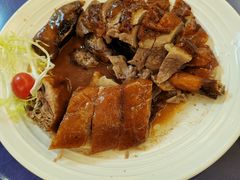 -老乡村美食农庄