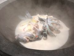 鲜潭蒸汽石锅江团鱼-鲜潭蒸汽石锅鱼(五道口购物中心店)