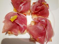 -wineapp葡萄酒餐吧(外滩金融中心店)