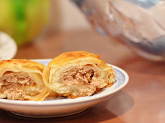 榨菜鲜肉月饼-王家沙点心店(南京西路总店)