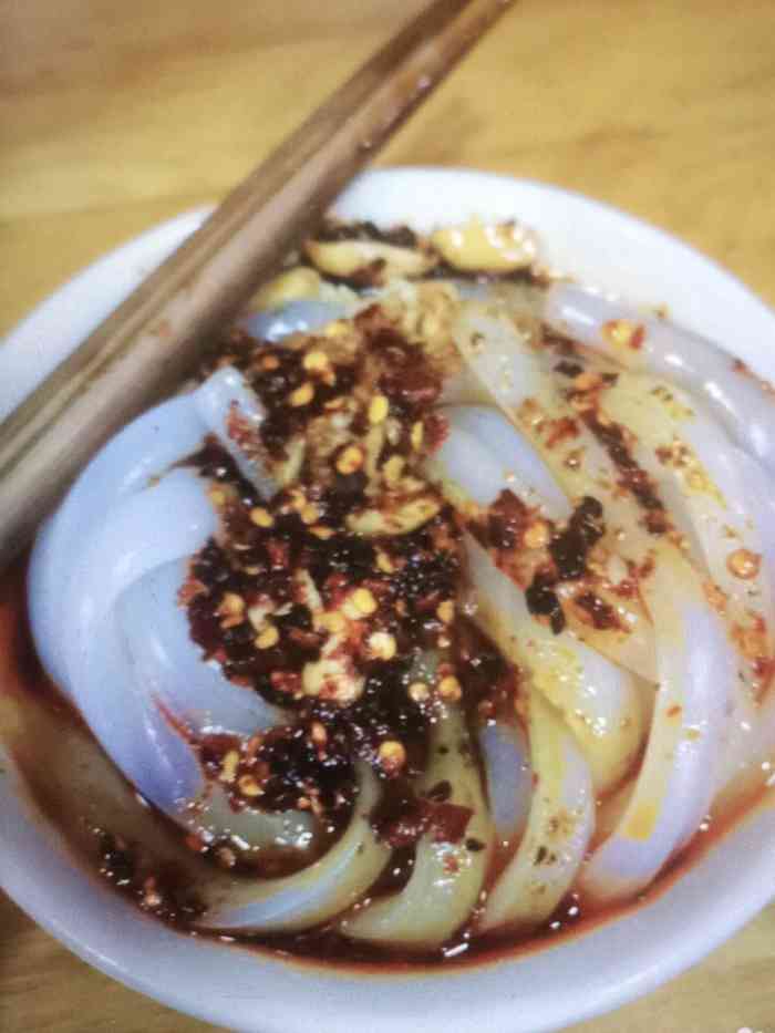南部周凉粉-"很喜欢吃老家的热凉粉,在成都基本上都吃不.