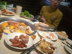 -九寸花汀海鲜烤肉自助(中东迪克店)