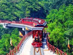 -黄金寨原生态旅游区