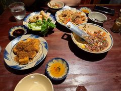 -Cuc Gach Quan Restaurant