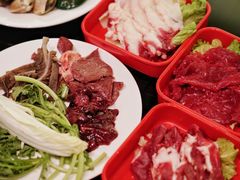 -大中华希尔顿酒店-念自助餐·嗨啤·小龙虾