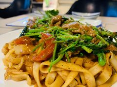 牛肉炒粿条-肉神潮汕卤鹅