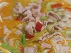 -粉小主·贵州酸汤牛肉粉(南京仙林金鹰店)
