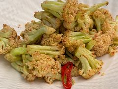 -品海楼·大连海胆锅贴馆(东港店)