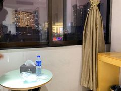 -凯旋龙酒店(广州区庄地铁站北京路步行街店)