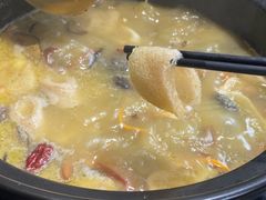 -野菌皇海景野生菌火锅(滨海大道店)
