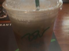 -Chom Cafe and Restaurant