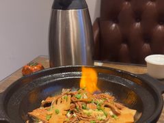 -泉畔人家·老济南经典鲁菜(大明湖店)