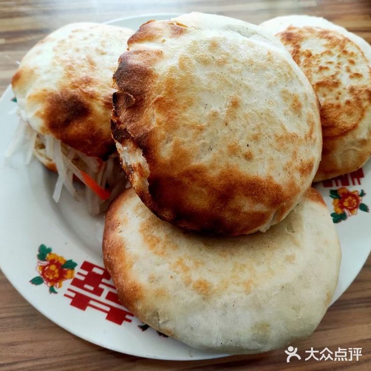 过年了来逛逛古城，感受一下年味儿越来越浓了