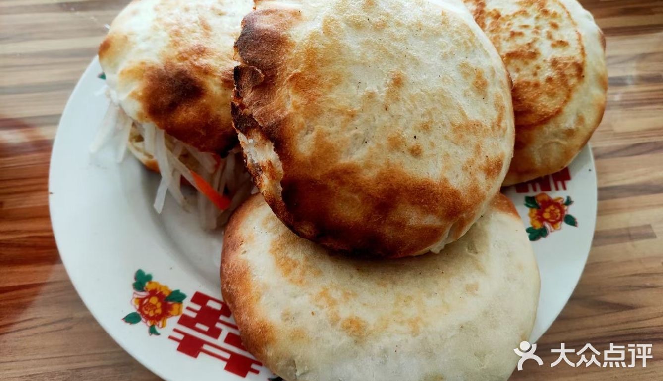 过年了来逛逛古城，感受一下年味儿越来越浓了