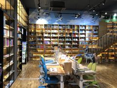 -新华书店(解放中路店)