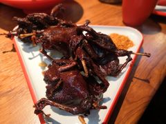 酱香油酥鹌鹑-老闵田螺馆·南昌市井菜·特色小吃(总店)