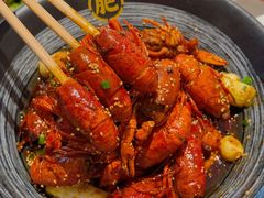 -肥肥虾庄·金牌油焖大虾(汉口城市广场店)