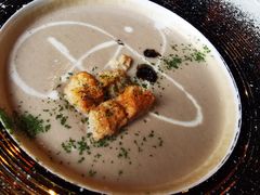 奶油野菌浓汤-YUE·6·西式融合餐厅(外滩六号店)