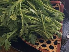 蒿子根-湊湊火锅·茶憩(恒隆广场店)