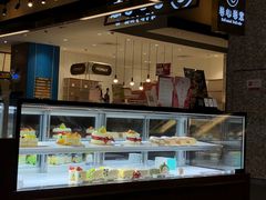 面包甜点陈列柜-卷心卷意·轻甜蛋糕(新光天地店)