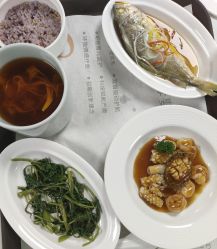 -盈月阁母婴护理中心·月子中心·月嫂育儿嫂