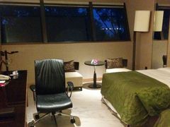 -上海滴水湖皇冠假日酒店