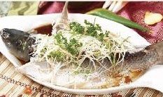 Salt-and-Oil Steamed Wuchang Fish