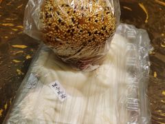 -白玉兰食品甜凤店(合生汇店)