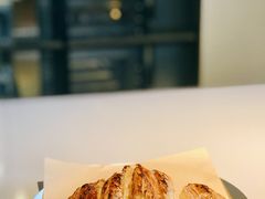 焦糖牛角包-来回·咖啡(钟村咖啡豆店)