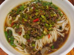 酸辣鸡杂粉-肆姐面粉馆(坡子街店)