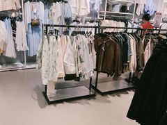 -唯品会(北京国瑞城店)