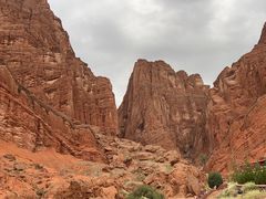 -天山神秘大峡谷