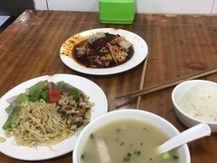 肘子豆汤-温记府廟豆汤饭·始于1955年(海椒店)