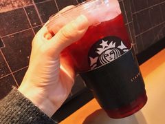 冰摇红梅黑加仑茶-星巴克(苏州西蒙店)