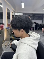 -iu潮牌·SALON