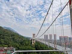 -客天下恐龙水晶玻璃桥