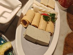 -尚尚仙·酸汤猪手·猪肚鸡火锅(华联万柳购物中心店)