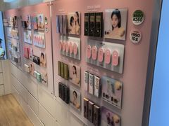 -4iNLOOK美瞳店(龙之梦购物中心虹口店)