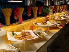 自助取餐区-OPEN開全日自助餐厅·牛肉火锅·海鲜(佛山希尔顿酒店)