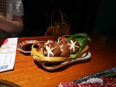 -肉魁屋·烧肉·烧鸟·酒场(高新店)