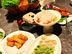 -德天肥牛海鲜火锅(城西银泰店)