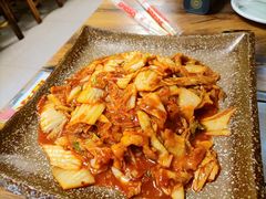 泡菜炒五花肉-松栢朝鲜族味道·脊骨汤(总店)