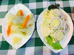 俄式泡菜和土豆沙拉-小白桦西餐厅