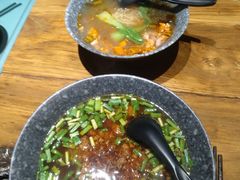 -八月美食小馆(银泰城总店)