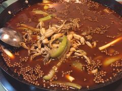 -鸿顺老铁锅美蛙鱼府(解放碑店)