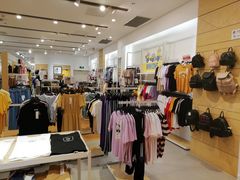 -hotwind热风(重庆悦荟店)