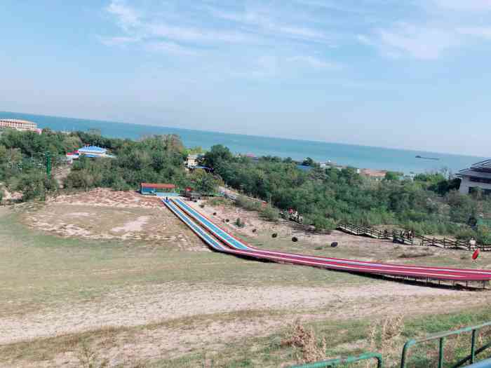 昌黎国际滑沙中心-"虽然游乐设施老旧一点,但是价格便宜,周边.