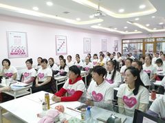 -爱月宝月嫂·育儿嫂(哈尔滨总店)